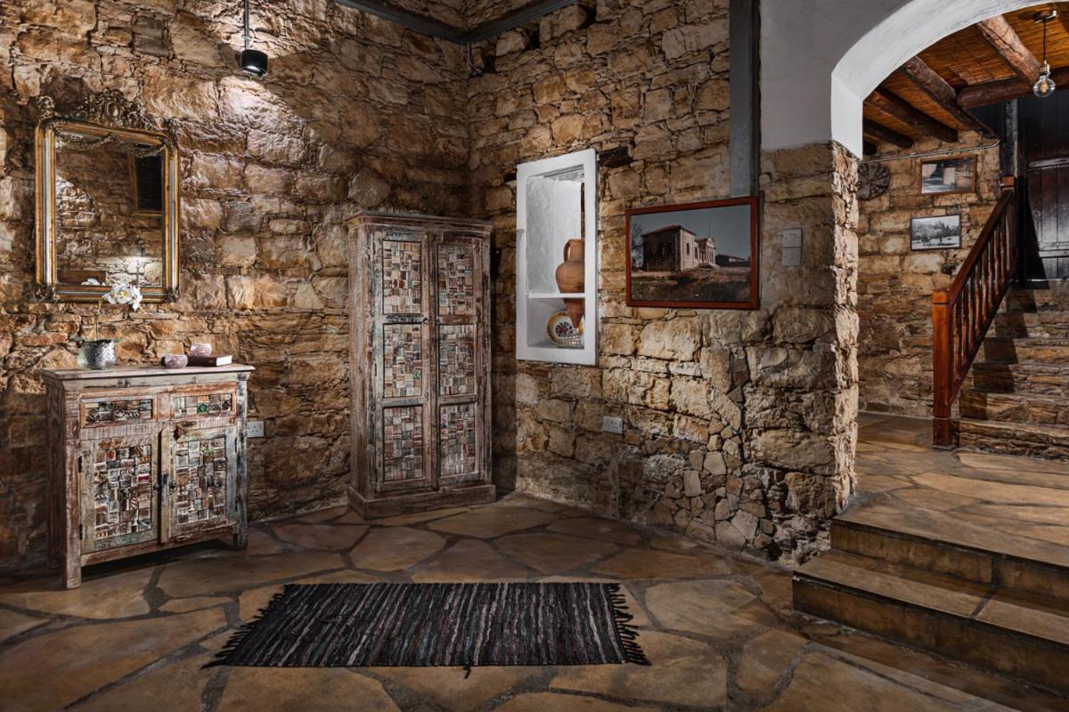 Oinoessa Traditional Boutique Guest Houses Lofou Luaran gambar