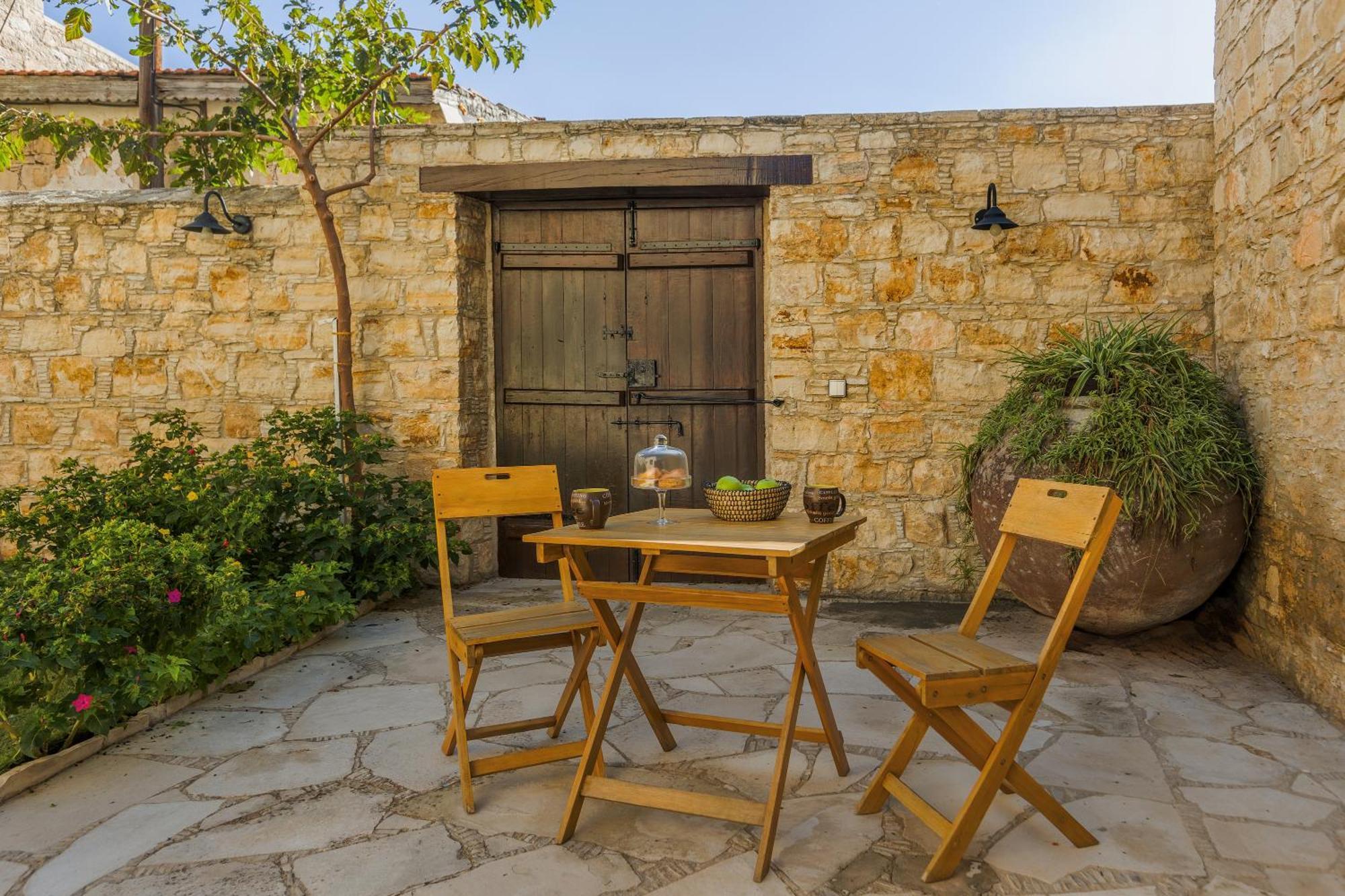Oinoessa Traditional Boutique Guest Houses Lofou Luaran gambar