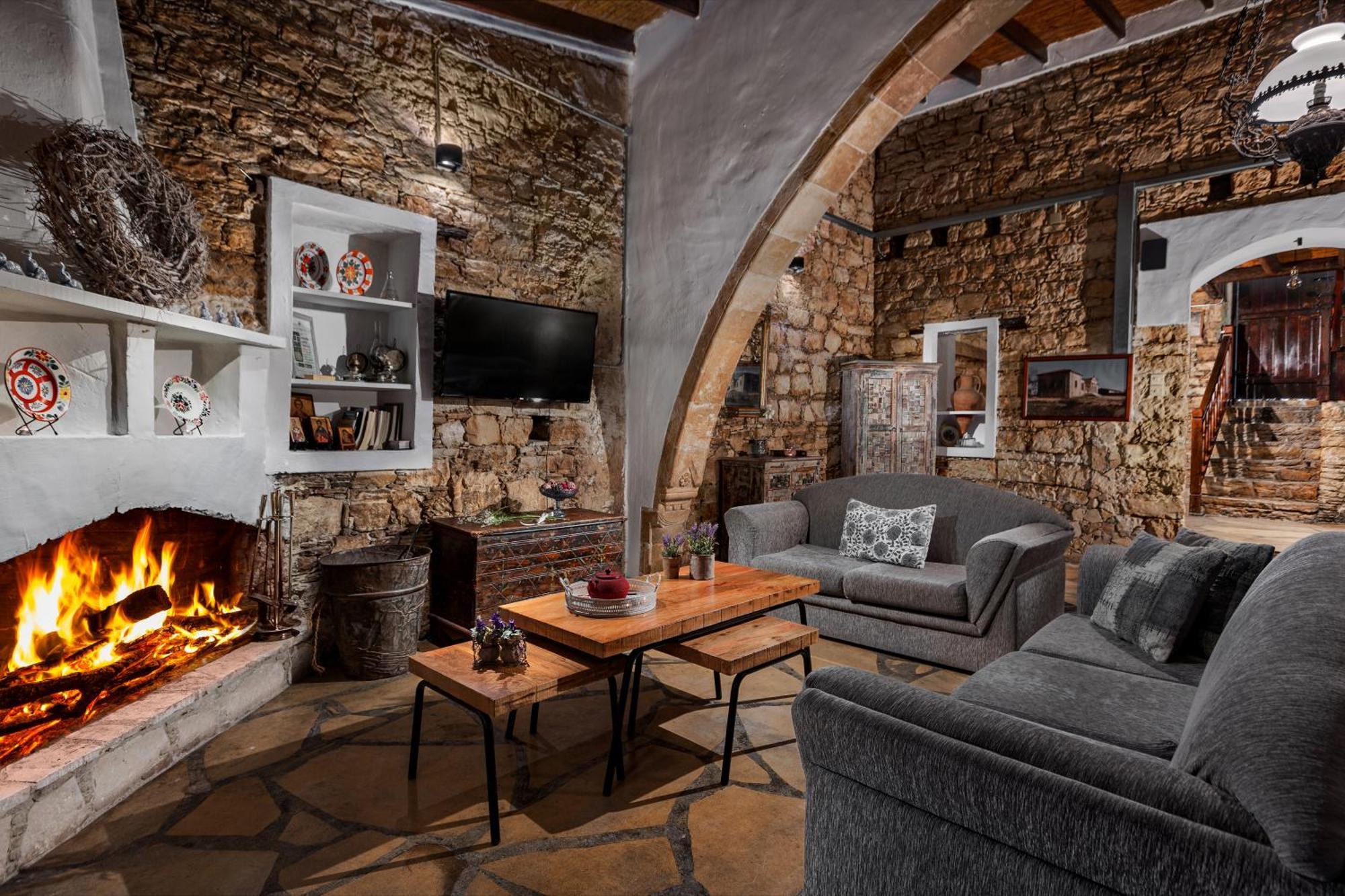 Oinoessa Traditional Boutique Guest Houses Lofou Luaran gambar