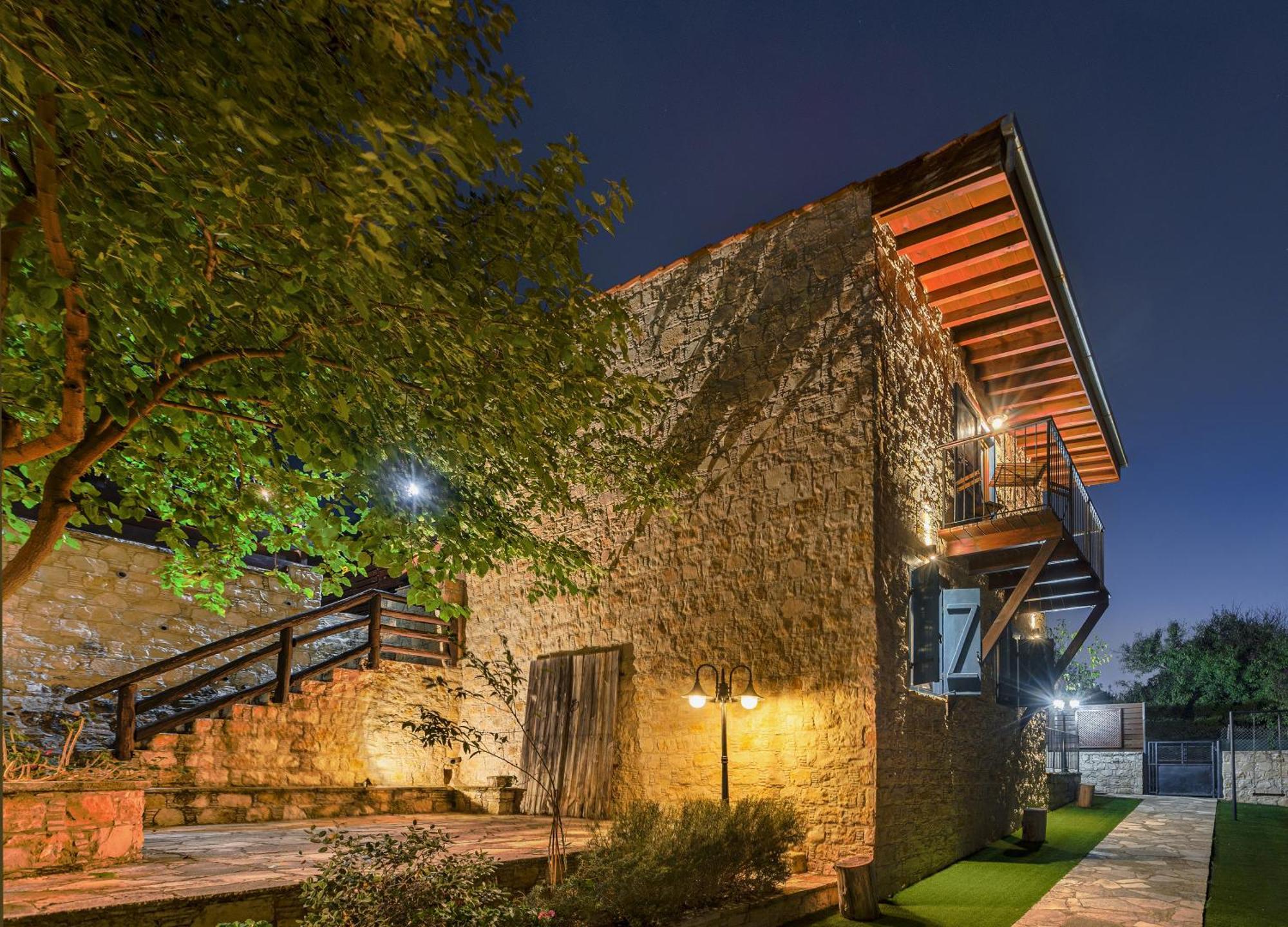 Oinoessa Traditional Boutique Guest Houses Lofou Luaran gambar